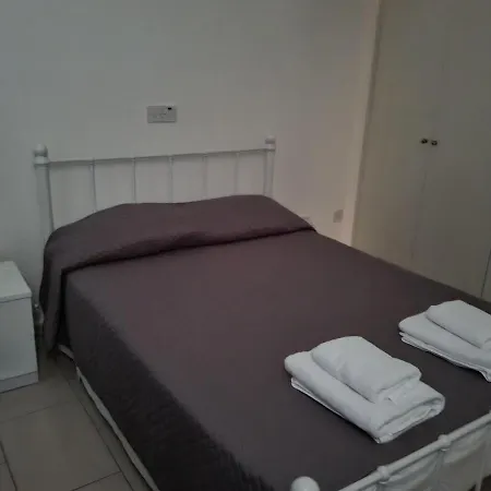 Cosy One Bedroom In Apartmán Paphos