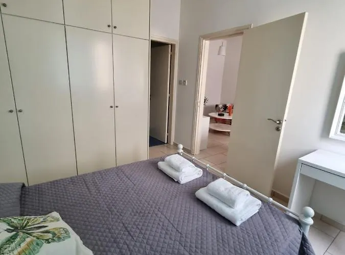 Cosy One Bedroom In * פאפוס