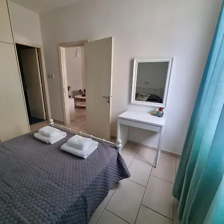 Cosy One Bedroom In 아파트 *