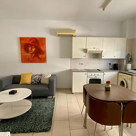 Cosy One Bedroom In Apartamento Pafos